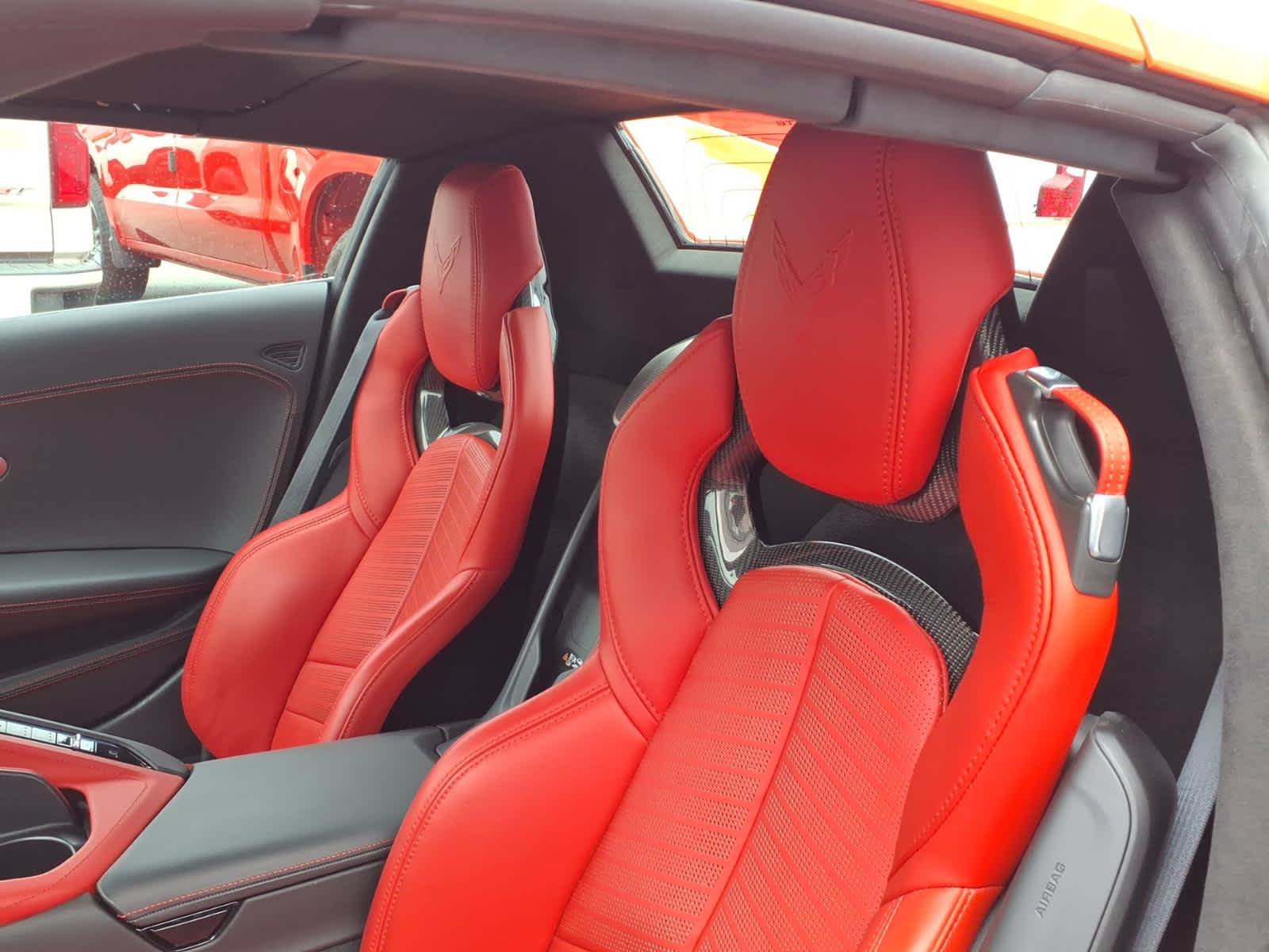 Used 2025 Chevrolet Corvette Stingray Premium Conv w/ Z51 Performance Package RWD image 16
