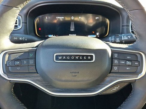 Used 2024 Jeep Wagoneer L Series III w/ Flexible Seating Group image 23