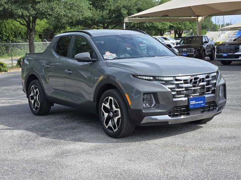 Certified 2023 Hyundai Santa Cruz Limited AWD/4WD image 2