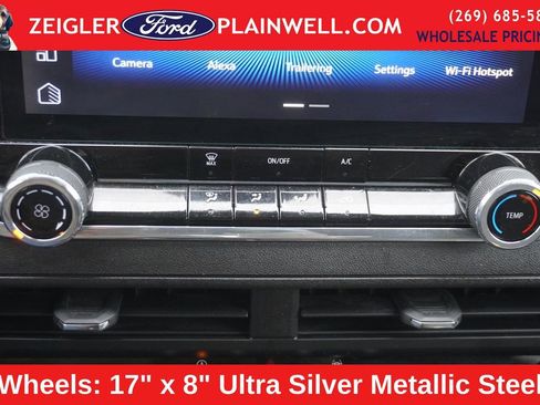 Used 2024 Chevrolet Colorado W/T image 21