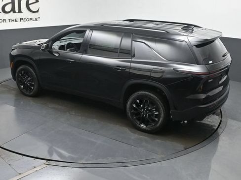 New 2026 Chevrolet Traverse LT w/ Midnight/Sport Edition FWD image 21
