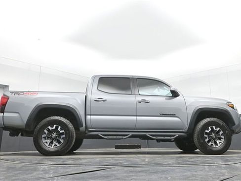 Used 2019 Toyota Tacoma TRD Off-Road image 50