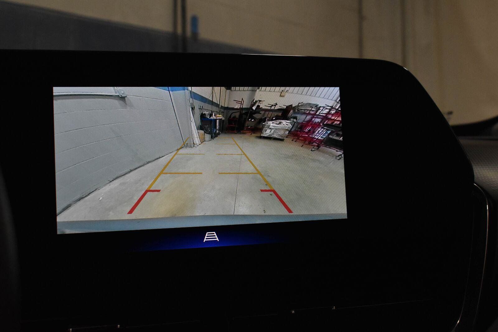 Used 2025 Chevrolet Trax LT FWD image 15