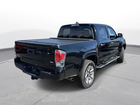 Used 2019 Toyota Tacoma Limited image 5