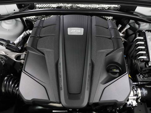 New 2026 Porsche Macan GTS image 49