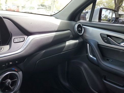 Used 2021 Chevrolet Blazer LT AWD/4WD image 24