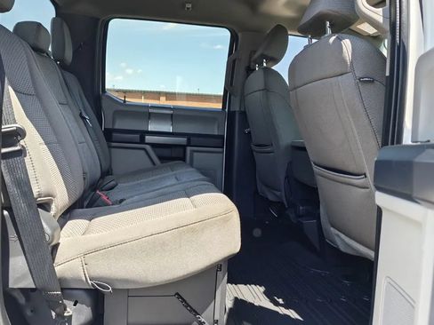 Used 2022 Ford F350 XLT w/ Black Appearance Package AWD/4WD image 15