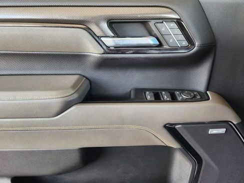 Used 2022 Chevrolet Silverado 1500 ZR2 w/ Technology Package image 25