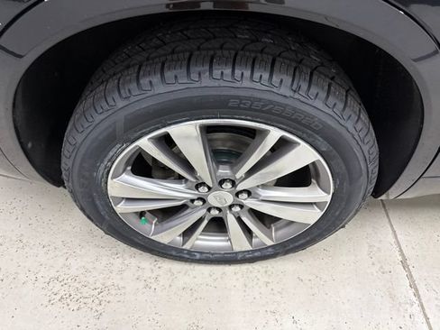 Used 2020 Cadillac XT6 Premium Luxury AWD/4WD image 4