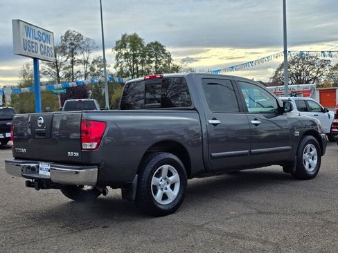 Used 2004 Nissan Titan SE image 27