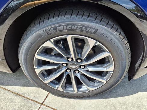 New 2026 Cadillac Lyriq Sport w/ LPO, Floor Liner Package RWD image 7