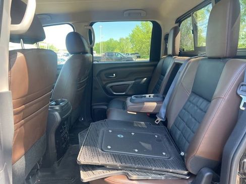 Used 2017 Nissan Titan Platinum Reserve w/ Off-Road Package AWD/4WD image 17