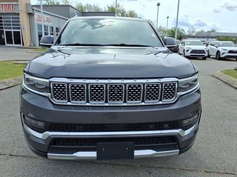 Used 2022 Jeep Grand Wagoneer Series III image 19