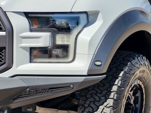 Used 2017 Ford F150 Raptor w/ Equipment Group 802A Luxury AWD/4WD image 5