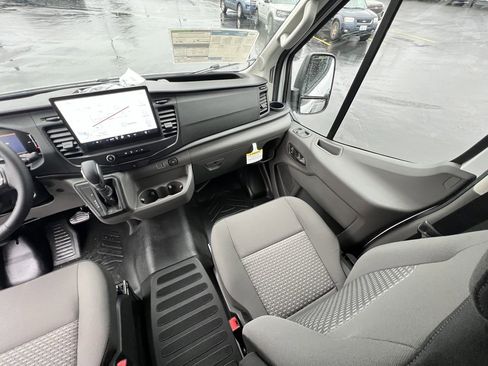 New 2026 Ford Transit 250 148 Medium Roof Extended AWD image 18