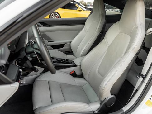 Certified 2022 Porsche 911 Carrera 4S image 5
