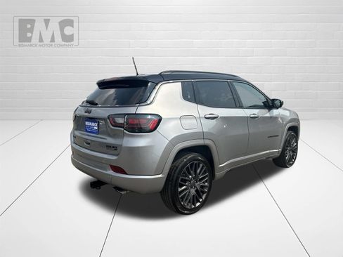 Used 2022 Jeep Compass High Altitude AWD/4WD image 3