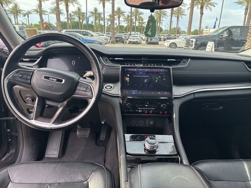 Used 2021 Jeep Grand Cherokee L Limited image 9