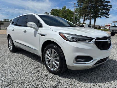 Used 2019 Buick Enclave Essence w/ Trailering Package, 5000 lbs. FWD image 8