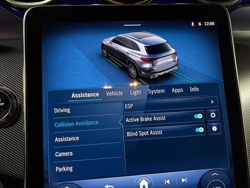 Certified 2026 Mercedes-Benz GLC 300 4MATIC image 35