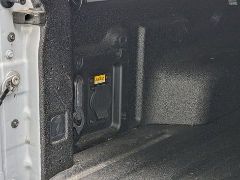 Certified 2025 Ford Maverick Lariat w/ Black Appearance Package image 8