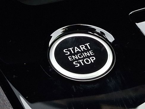 Certified 2025 Audi A5 2.0T Prestige image 24