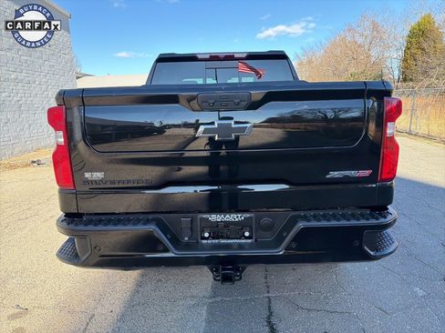 Used 2022 Chevrolet Silverado 1500 ZR2 image 3