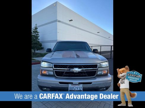 Used 2006 Chevrolet Silverado 1500 LT w/ Light Duty Power Package image 4