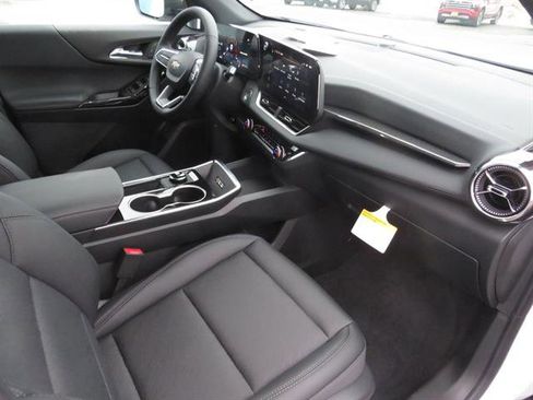 New 2026 Chevrolet Equinox LT w/ Convenience Package II image 13