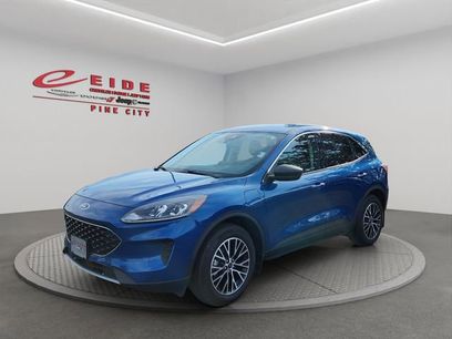 Used 2022 Ford Escape SE w/ Convenience Package