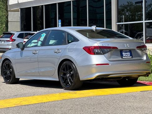 Used 2023 Honda Civic Sport image 6