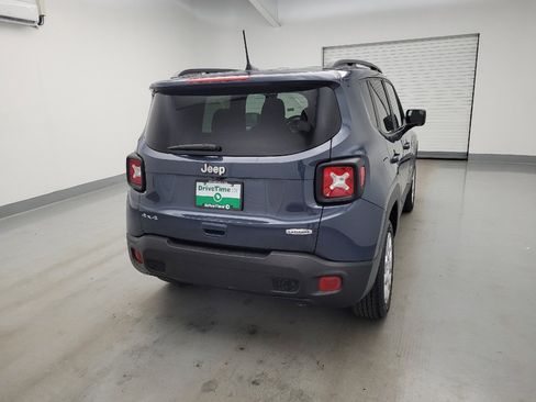 Used 2022 Jeep Renegade Latitude w/ Convenience Group AWD/4WD image 7