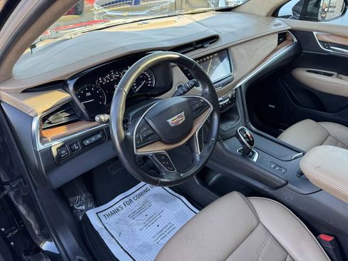 Used 2018 Cadillac XT5 Platinum w/ Driver Assist Package image 11