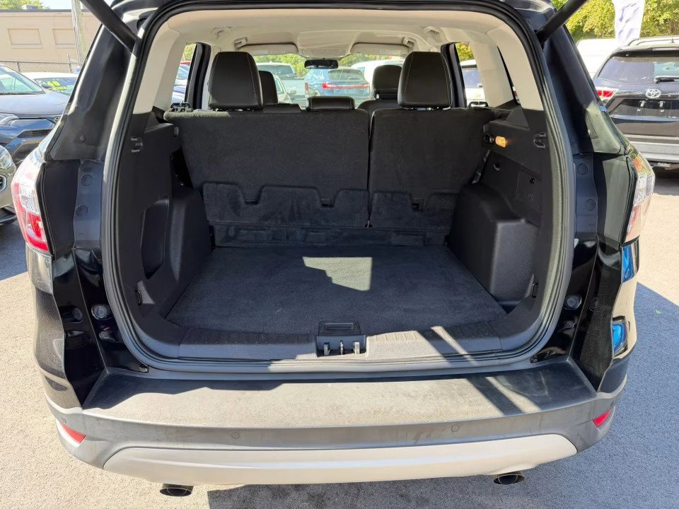 Used 2018 Ford Escape SEL AWD/4WD image 16