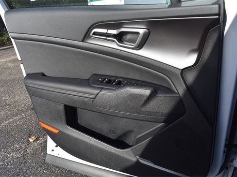 New 2026 Kia Sportage EX image 30