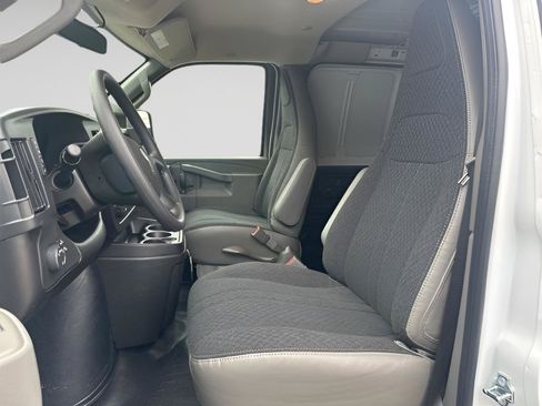 New 2026 Chevrolet Express 2500 Extended w/ Driver Convenience Package RWD image 9