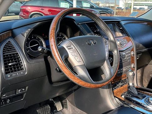 Certified 2017 INFINITI QX80 4WD w/ Driver Assistance Package image 16