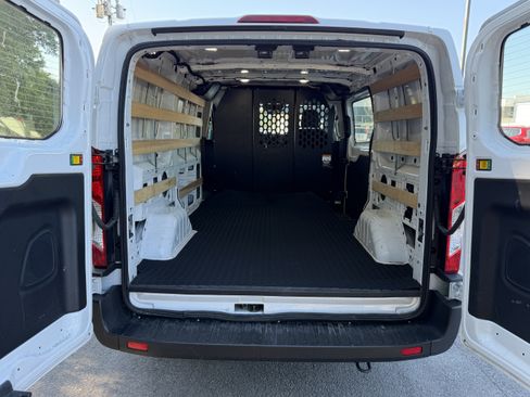 Used 2025 Ford Transit 250 Low Roof w/ Exterior Upgrade Package RWD image 5