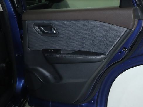 Certified 2023 Nissan Rogue SV AWD/4WD image 34