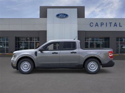 New 2025 Ford Maverick XL image 3