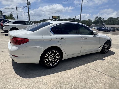 Used 2018 BMW 530i RWD image 5