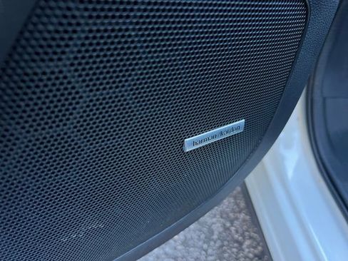 Used 2020 Subaru Ascent Limited w/ Technology Package image 12