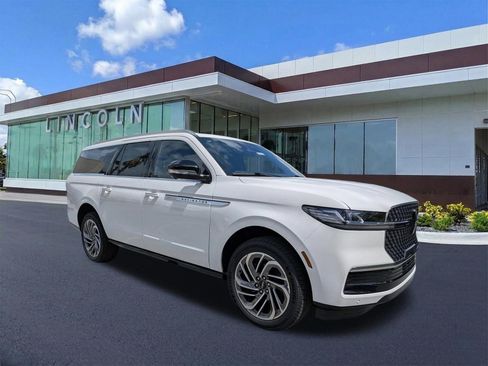 New 2026 Lincoln Navigator L Reserve AWD/4WD image 1