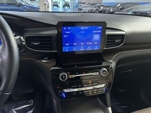 Used 2022 Ford Explorer Limited w/ Equipment Group 301A RWD image 20
