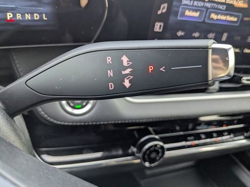 Used 2025 Chevrolet Equinox LT image 21