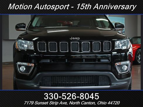Used 2018 Jeep Compass Limited AWD/4WD image 3