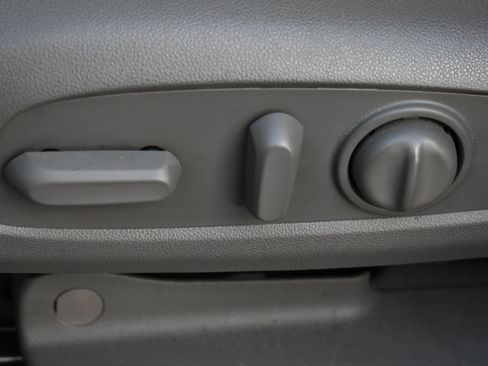 Used 2020 Chevrolet Traverse Premier image 16