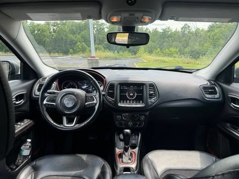 Used 2020 Jeep Compass Trailhawk AWD/4WD image 14
