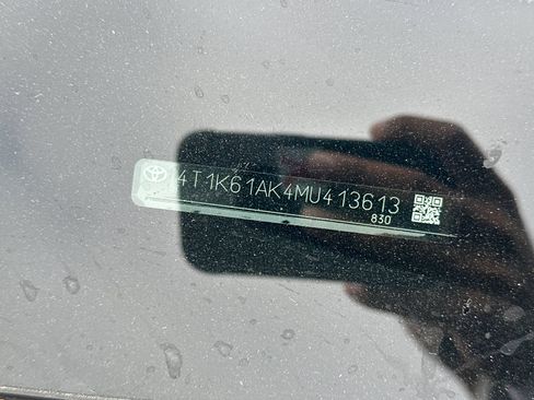 Used 2021 Toyota Camry XSE FWD image 4