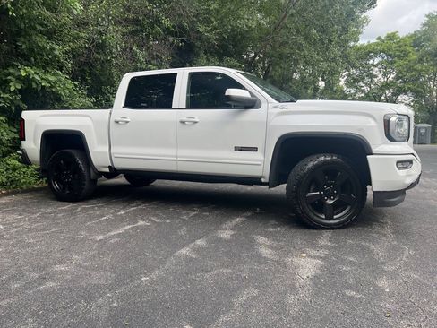Used 2018 GMC Sierra 1500 SLE w/ Elevation Edition AWD/4WD image 9